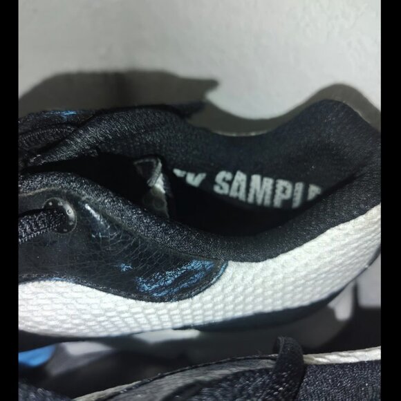 ADIDAS adiPRENE Tennis Shoes Size 5.5 Youth/ Women's Runs Larger Than Size SAMPL - Picture 4 of 9